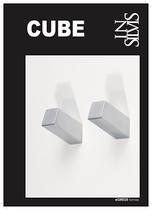 Appendiabiti da muro CUBE