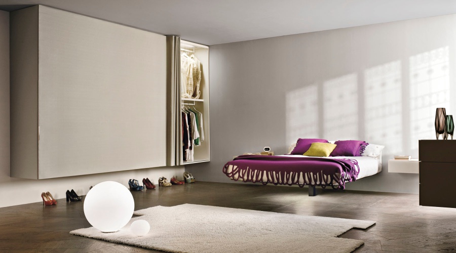 OCCASIONI DI DESIGN: LETTO FLUTTUA