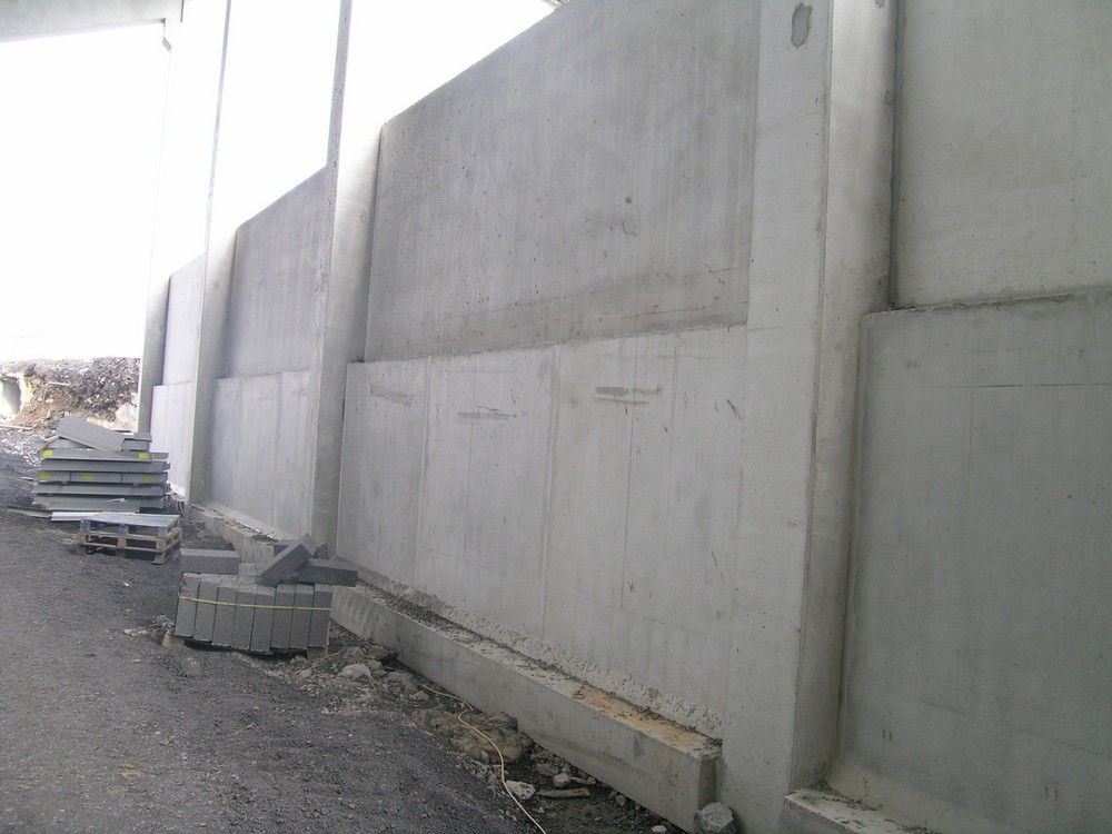 Muro di contenimento in cemento armato / modulare / prefabbricato / per