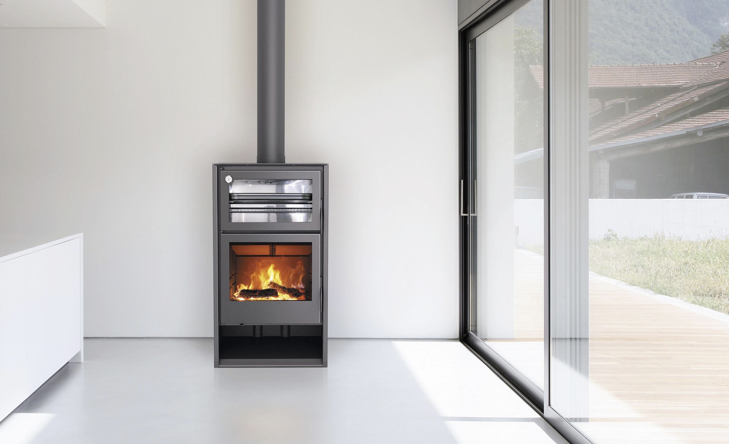 stufa a legna con forno e piano cottura
