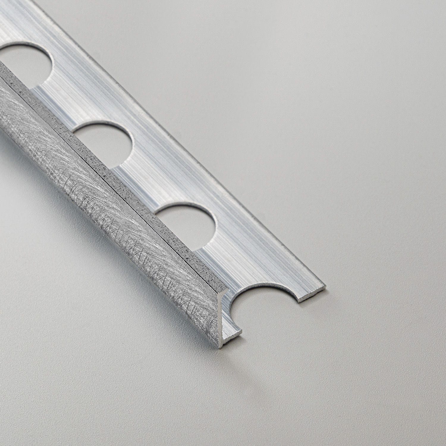 Profilo Di Finitura Alluminio 18x12mm - Lunghezza 2700mm, Argento, Autoadesivo