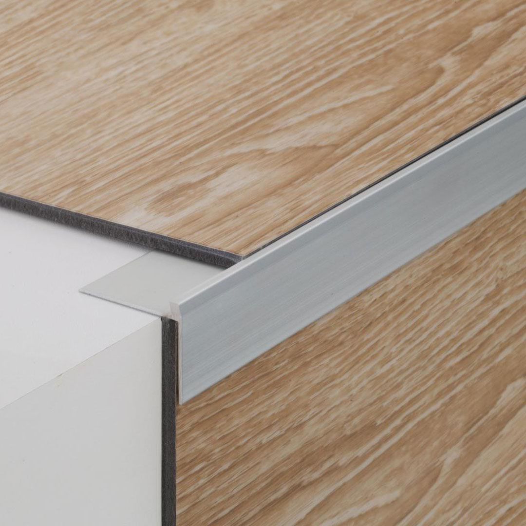 Profilo Gradini In Alluminio A Forma Di F – 3 Pezzi Da 90 Cm, Pieghevole, Per Laminato, Parquet E Piastrelle