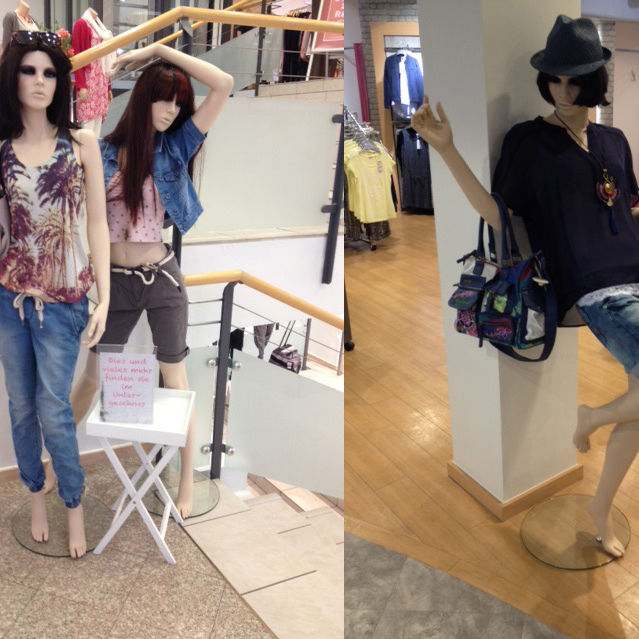 Manichino Economico Donna Seduta In Plastica Nero Opaco SMART SFH20