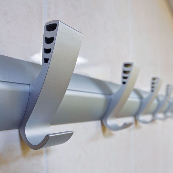 Appendiabiti Da Parete In Alluminio 5 Ganci – 2 Pezzi, Colore Nero, Per Camera, Bagno E Cucina