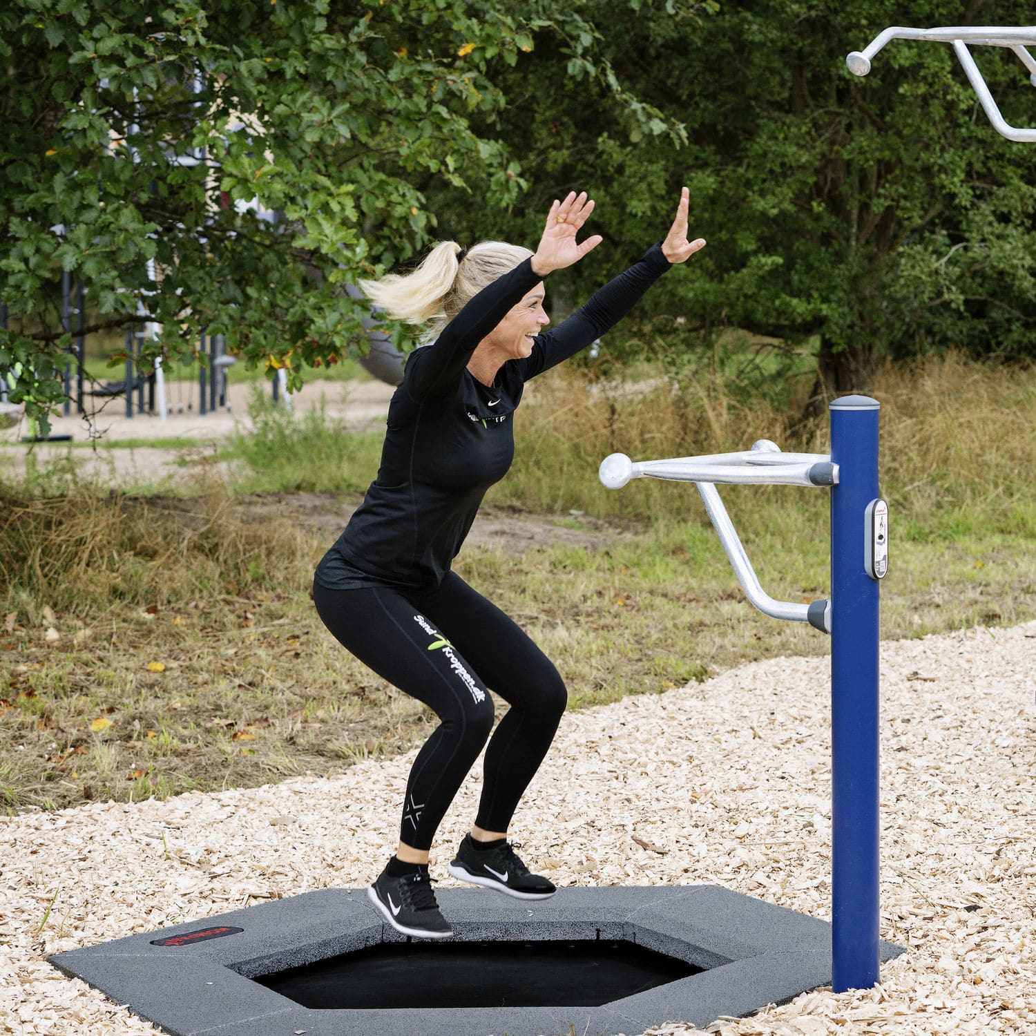 Set di 36 cubi in schiuma colorati ignifughi per trampolino