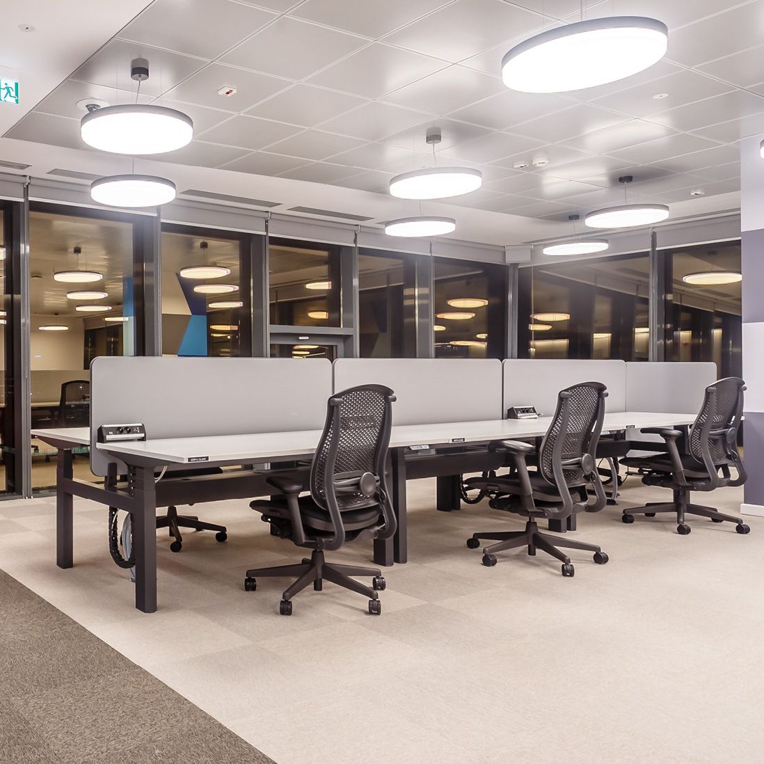 home Trends Supporto per tenda da soffitto e montaggio a parete con materiale di finitura acciaio/alluminio e bianco/antracite a scelta (35/40 doppio acciaio bianco