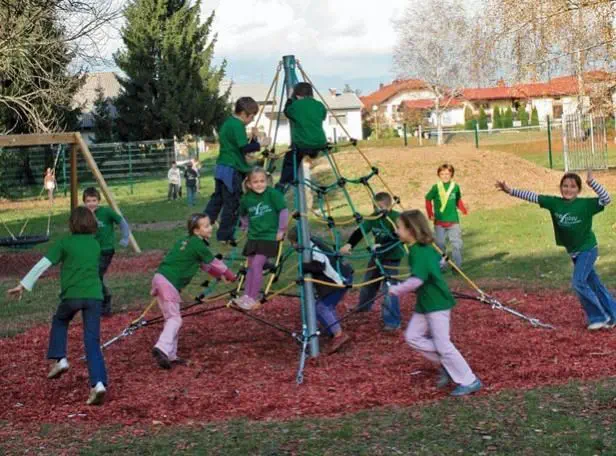 Rete da arrampicata per parco giochi per bambini Rete in corda di nylon durevole per balcone giardino Rete di carico di sicurezza 4x5m Dimensioni