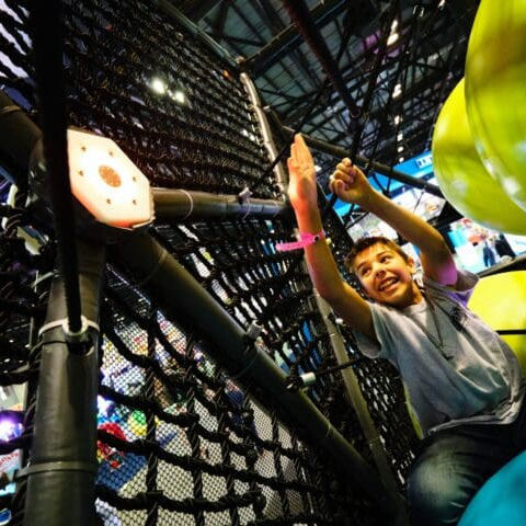 AIYAPLAY Percorso Zip Line Per Bambini – 10 Pezzi Con Barre, Anelli, Altalena Nido, Scala – Gioco Da Esterno, Portata 50 Kg - 6