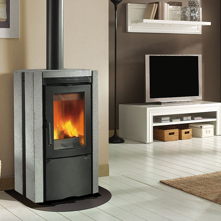 Stufa A Legna - ESTER BII - La Nordica-Extraflame - 7.5 KW ...