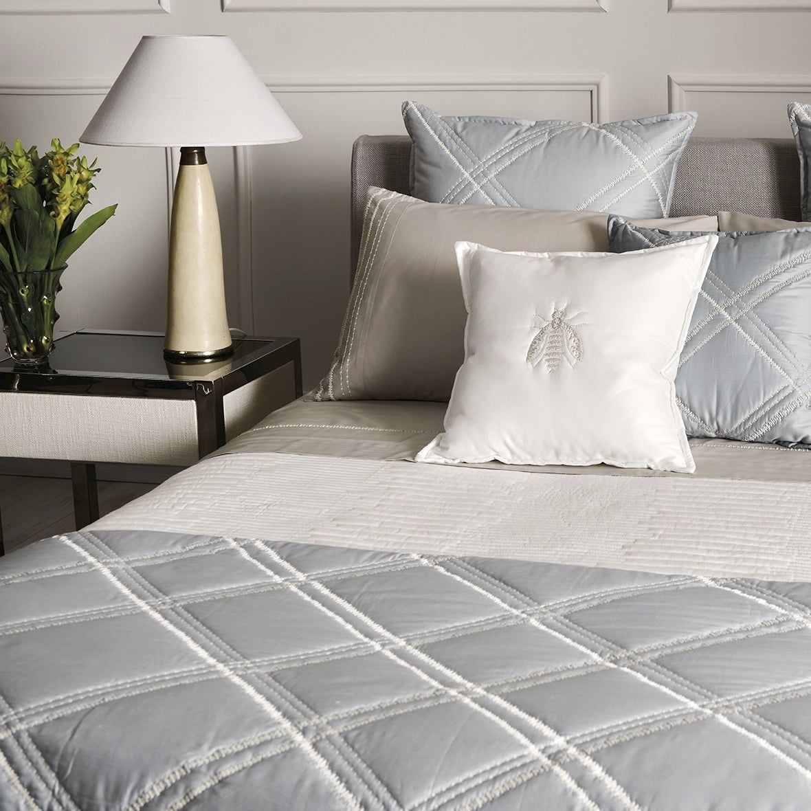 MODERN HEIRLOOM – Set Copripiumino Olivia 3 Pezzi, Motivo Floreale Ricamato, 100% Cotone, Matrimoniale/queen Size