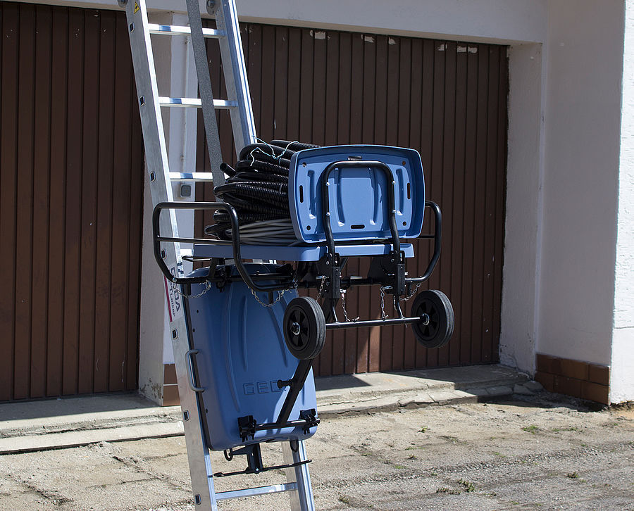 Montacarichi per cantiere BATTERYLADDERLIFT GEDADechentreiter GmbH & Co. KG
