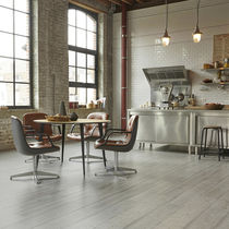 Pavimento laminato in rovere / in noce /...