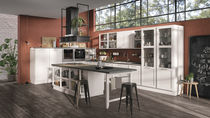 Cucina moderna / in legno / con isola /...