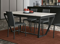 Tavolo moderno / in ferro / in laminato...