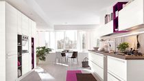 Cucina moderna / in legno / laccata / opaca