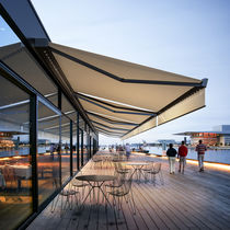 Tenda da sole a cassonetto / a motore /...