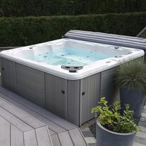 Spa fuoriterra / quadrata / 3 posti / 2...