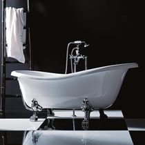 Vasca da bagno ovale / con piedi / in acrilico...