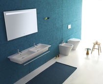 Lavabo doppio / sospeso / in ceramica /...