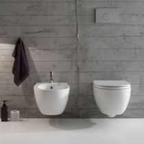 WC sospeso / in ceramica / con sciacquone...