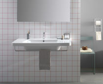 Lavabo sospeso / in ceramica / con specchio...