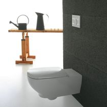 WC sospeso / in ceramica