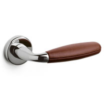 Maniglia per porta / in ottone / in pelle...