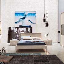 Letto matrimoniale / moderno / con testiera...