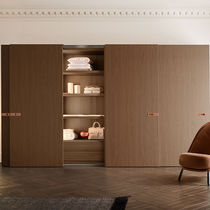 Armadio ad angolo / moderno / in legno laccato...