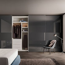Armadio modulare / moderno / in legno laccato...
