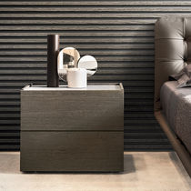 Comodino moderno / in legno laccato / rettangolare...