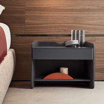 Comodino moderno / in legno laccato / in...