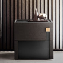 Comodino moderno / in legno laccato / rettangolare...