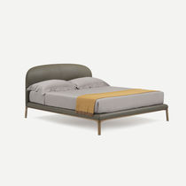 Letto matrimoniale / moderno / imbottito...