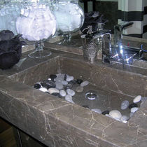 Lavabo sospeso / in pietra naturale / con...