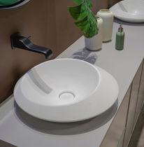 Lavabo da appoggio / in ceramica / senza...
