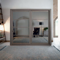 Armadio moderno / in legno laccato / in...