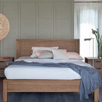 Letto matrimoniale / moderno / in legno...