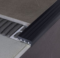 Profilo per gradini in alluminio / in PVC...