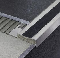 Profilo per gradini in acciaio inox