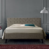 Letto matrimoniale / moderno / imbottito...