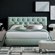 Letto matrimoniale / moderno / imbottito...