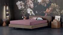 Letto matrimoniale / moderno / imbottito...