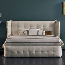 Letto matrimoniale / moderno / imbottito...