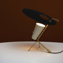 Lampada da tavolo / in alluminio / moderna...