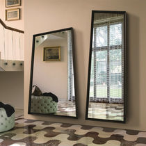 Specchio a muro / moderno / trapezoidale...