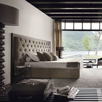 Letto matrimoniale / chesterfield / imbottito...