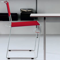 Sedia moderna / in Trevira CS® / in poliestere...