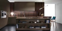 Cucina moderna / in legno / con isola /...