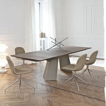 Tavolo moderno / in legno massiccio / in...